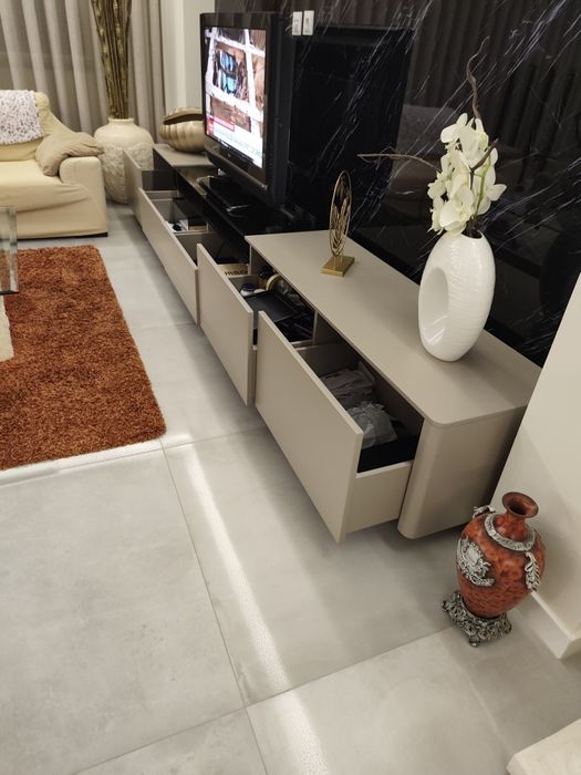 Móvel aparador de TV