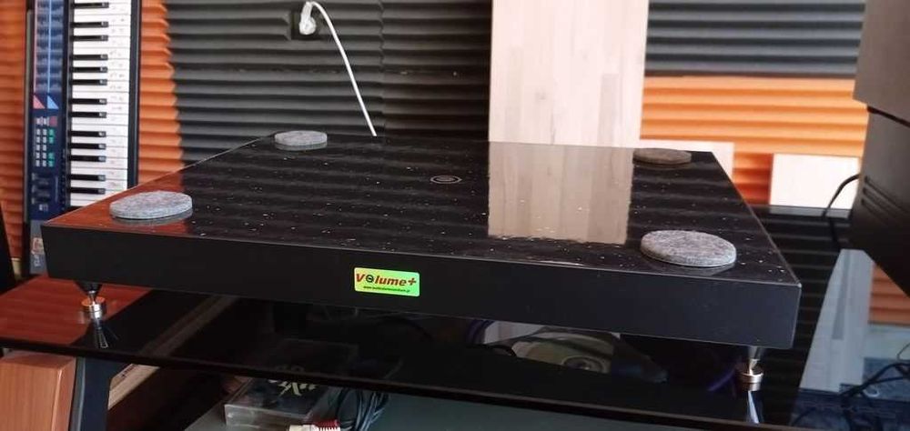 platforma podstawa pod gramofon antywibracyjna Volume+ galactica