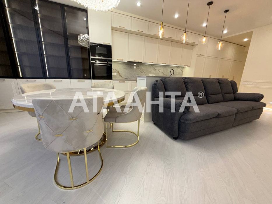 3-комнатная квартира. Приморский. Аркадия