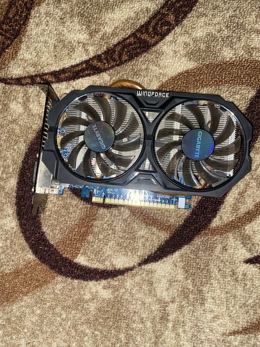 Відеокарта GTX 750ti