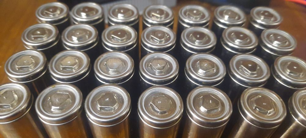 18650 tesla високотокові 3000+- original