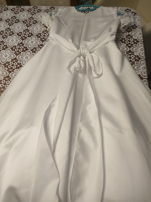 Suknia  komunijna alba