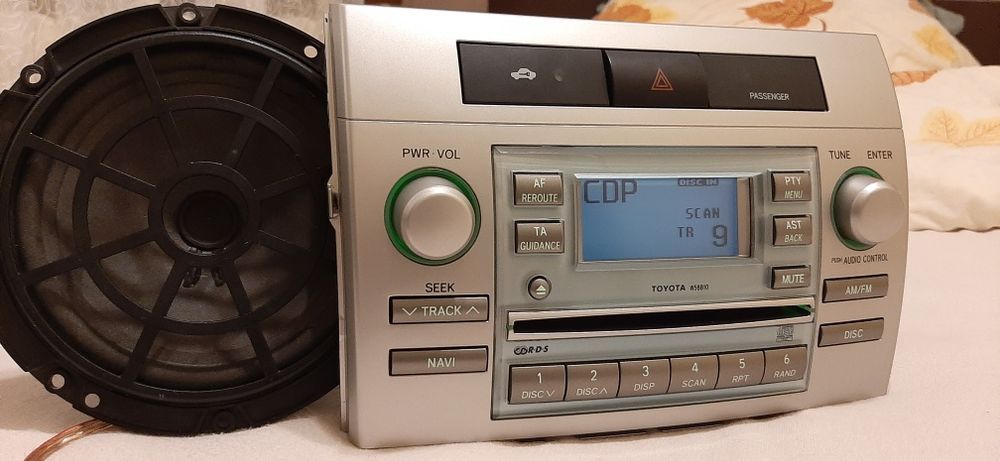 Radio toyota corolla verso w58810 Poprawiona wada Fabryczna