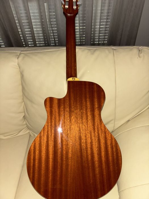 Violão yamaha APX5NA nunca usado