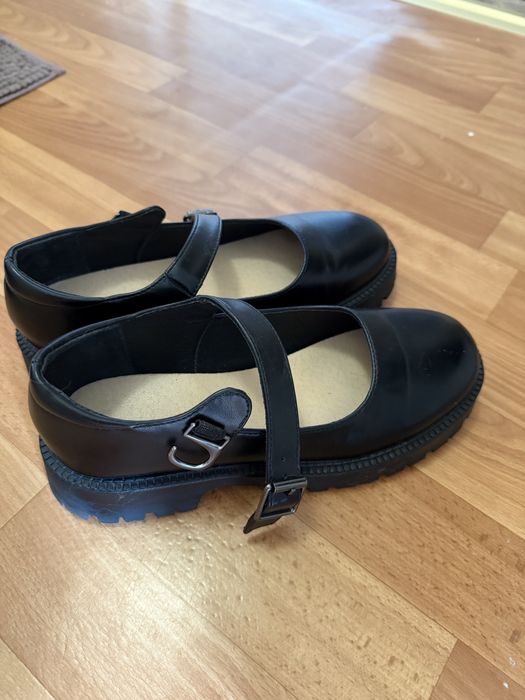 Лофери жіночі взуття ботинки туфлі