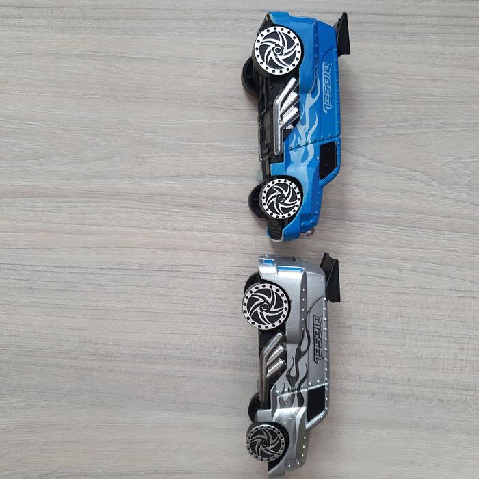 Auta, samochody, zabawki 4 szt