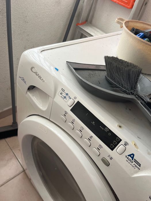 Máquina de lavar e secar roupa Candy 10kg/6kg