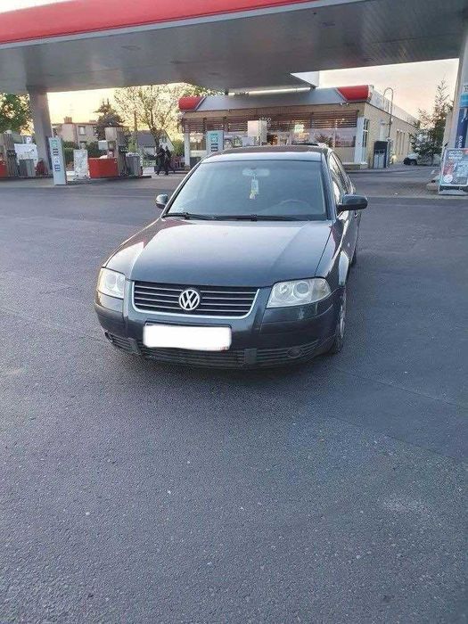 Volkswagen Passat B5 FL 2.0 benzyna manual sedan grafit LC7U na części