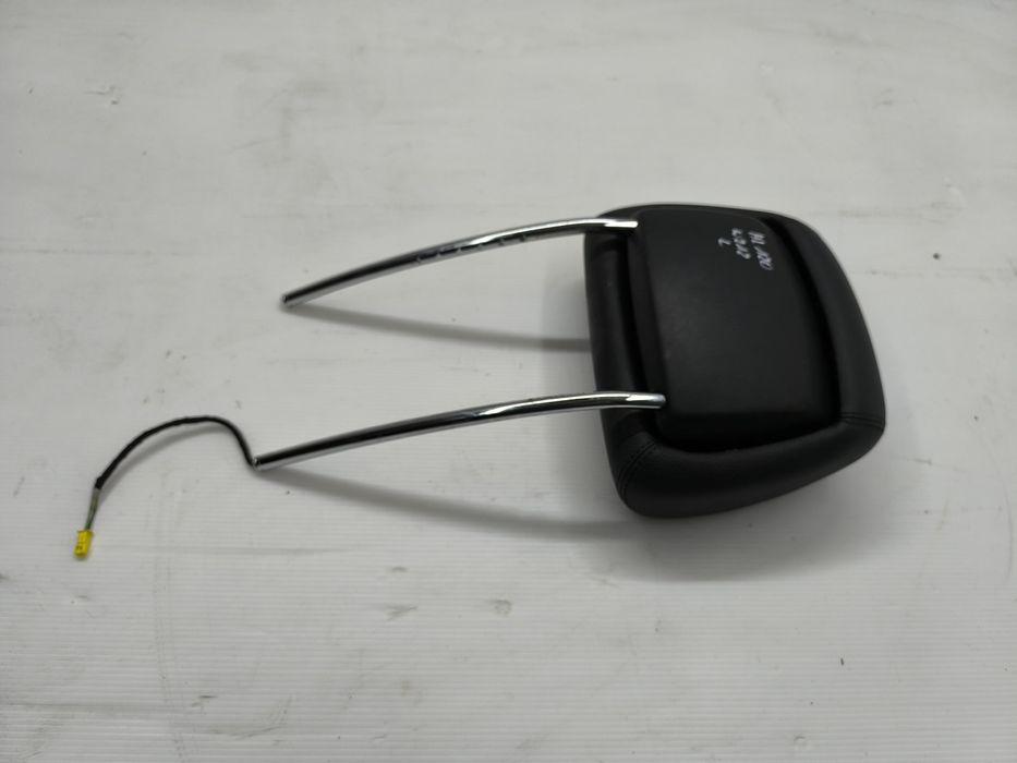 Zagłowek lewy przód e-klasa w212