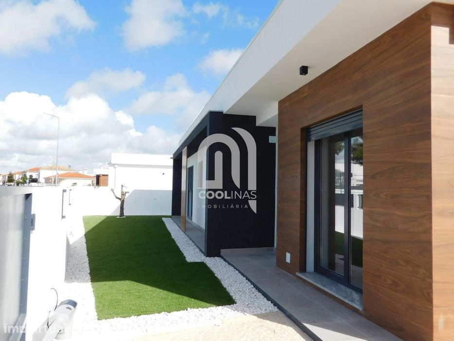 Fantástica Moradia Térrea T3 + 1 com piscina