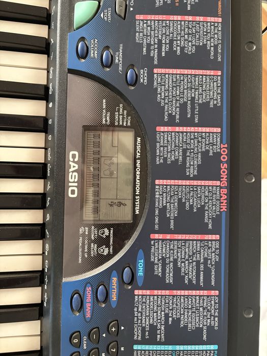 Keyboard Casio ze stojakiem