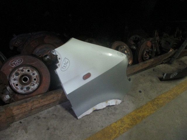 Guarda-lamas direito RENAULT Master II Chassis (ED/HD/UD)