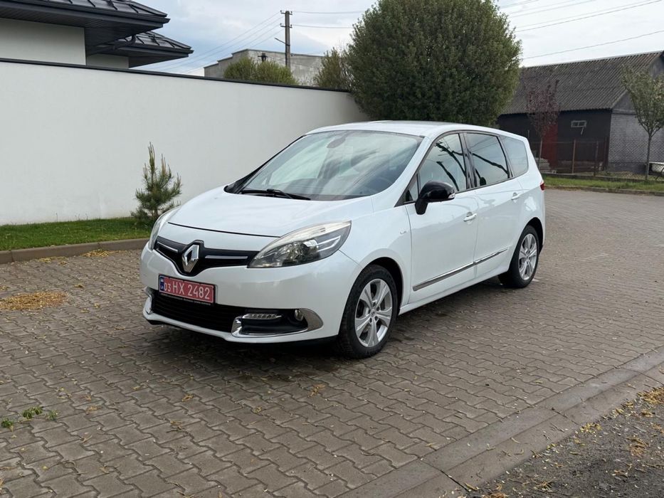Renault grand scenik BOSE