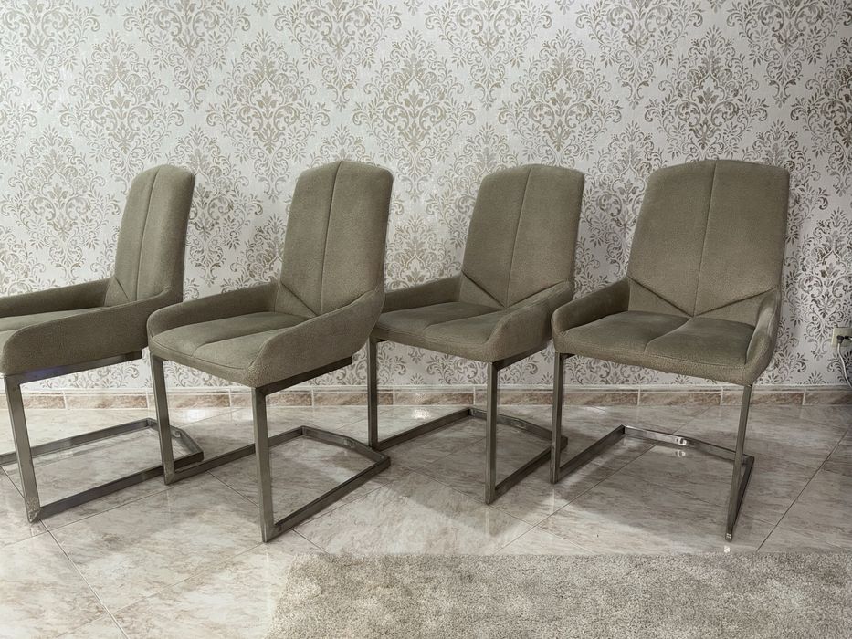Conjunto 4 cadeiras em tecido