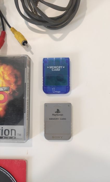 PlayStation 1 + DualShock Plus Controller + Games + Memory Card64585571740290123