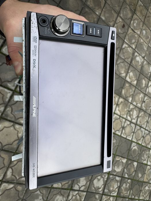 Alpine IVE-W530E