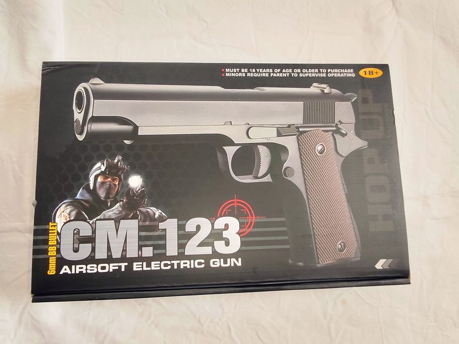 Pistola de airsoft elétrica NOVO CM123  CM030