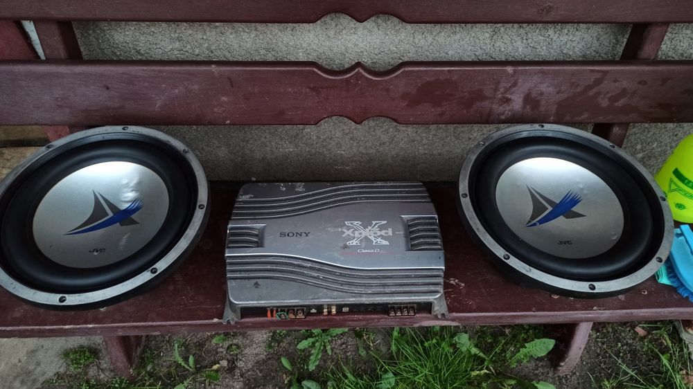 ПРОДАМ   акустику в машину  JVC, усілок  SONY