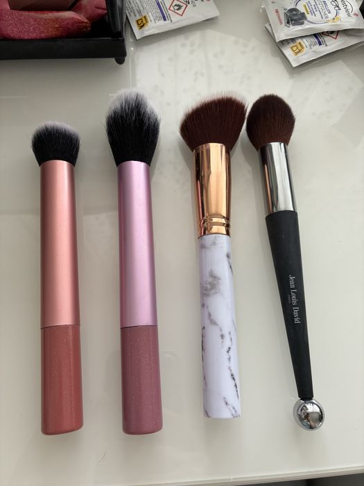 Zestaw pedzli do makijazu twazy