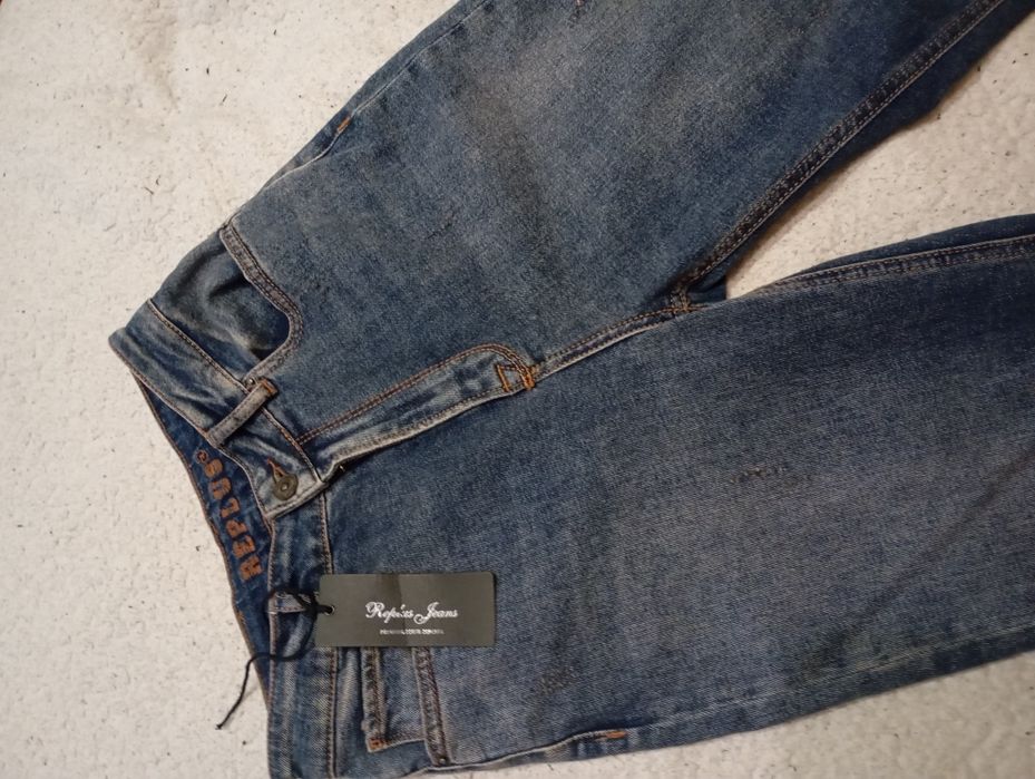 Новые женские джинсы