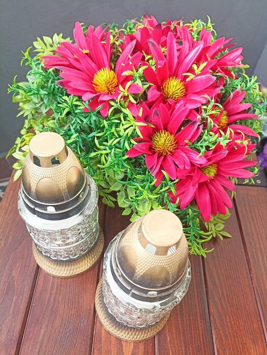 Stroik Nagrobny Serce Czerwone | 2X Znicz Biały | Stabilizowany