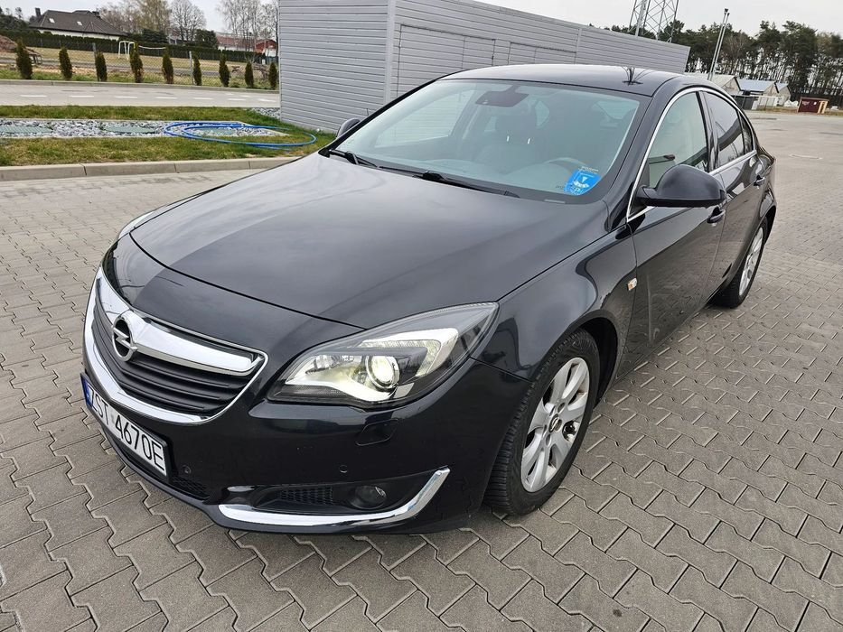 Opel Insignia Bezwypadkowy, nowy rozrząd, kompletna dokumentacja serwisowa.