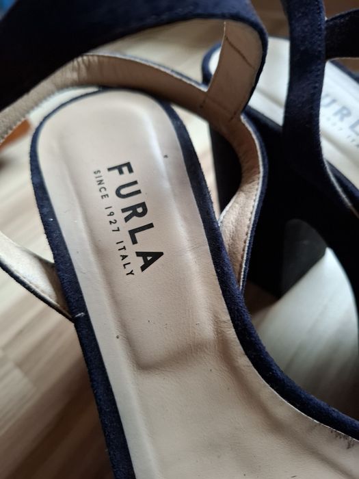 Buty damskie Furla 37
