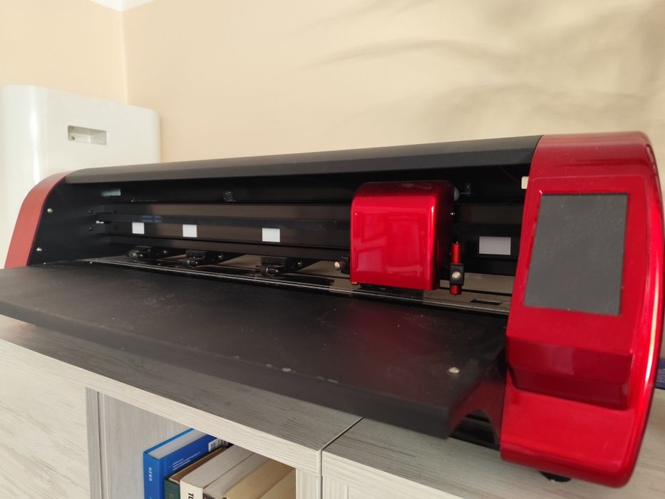 Ploter tnący Skycut D24, wifi, stolik, 2 narzędzia