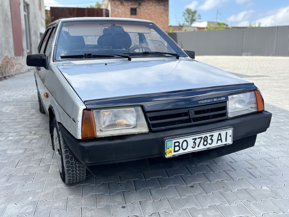 ВАЗ 21099.