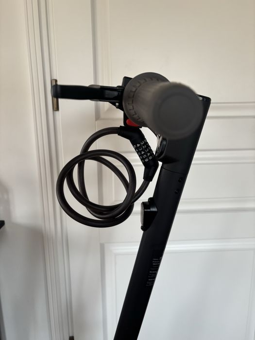 Hulajnowa elektryczna Ninebot Segway KickScooter MAX  G30E II