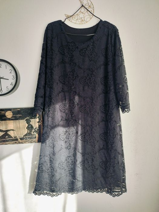 Czarna, włoska sukienka