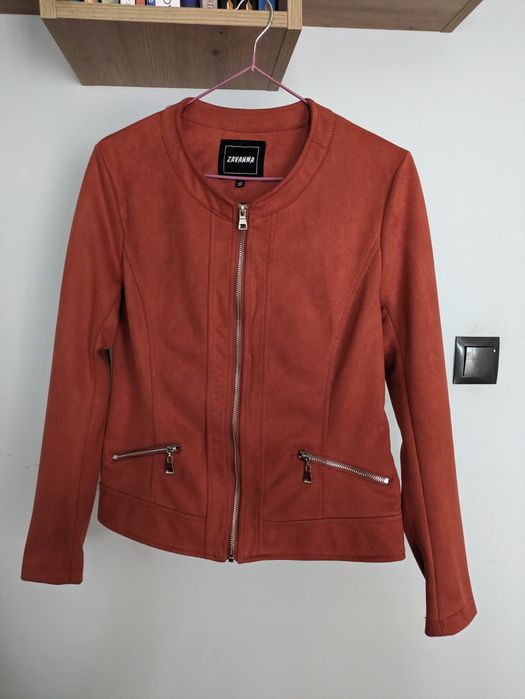 Ceglano czerwona lekką kurteczka ramoneska r.N