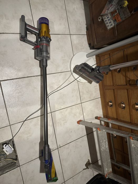 Aspirador Dyson V12!