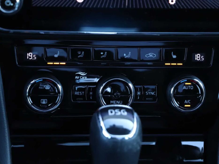 Skoda Superb      2018