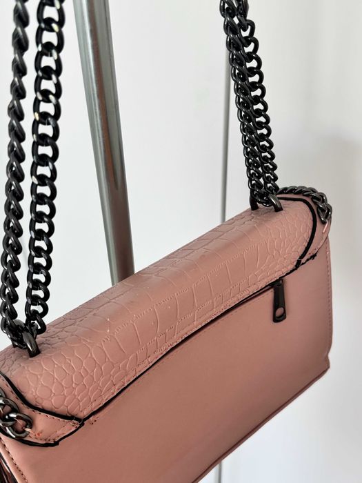 [ €3,00 ] Bolsa Rosa • Tira-colo