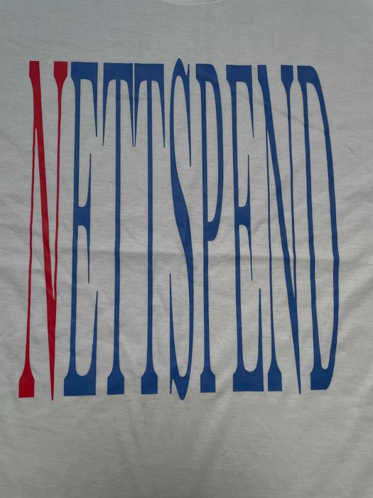 White Nettspend Graphic T-Shirt L