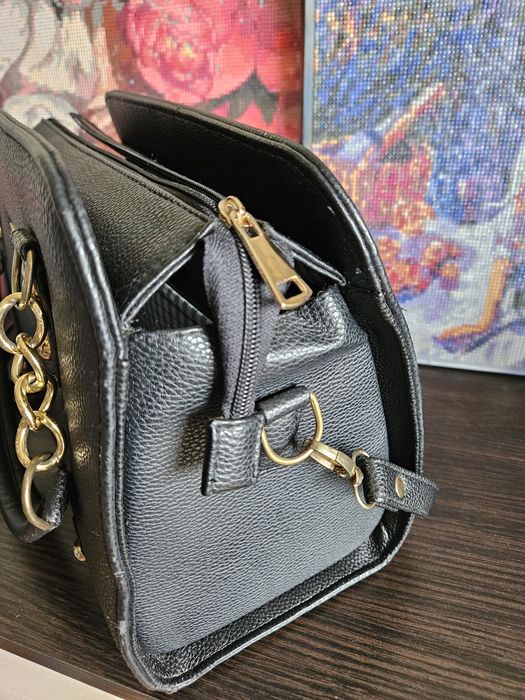 Жіноча сумка чорна