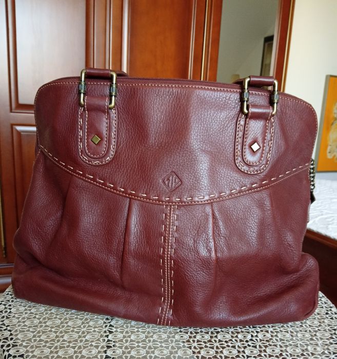 Torebka skórzana -Wittchen wymiary 40 cm 35 cm po środku 44 cm  w bardzo dobrym stanie