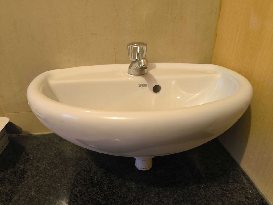 Lavatório Roca usado