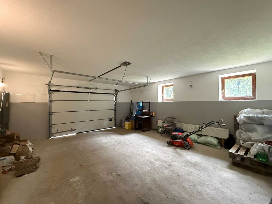 Продаж заміський будинок 450м2 15 сот.землі Брюховичі р-н рест. Байка