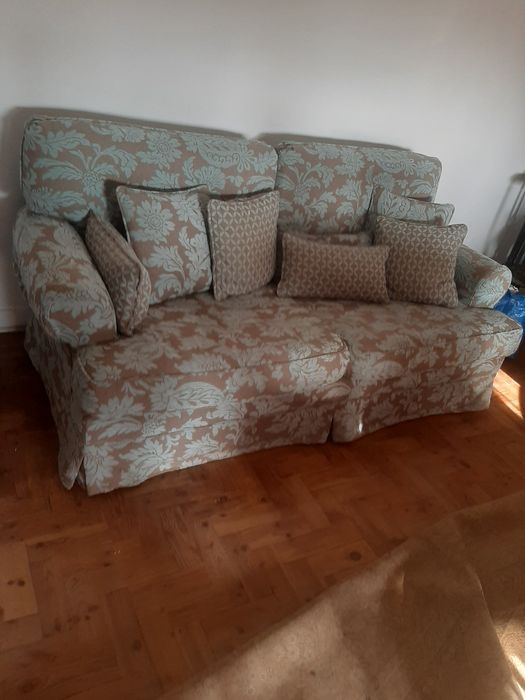 Sofá 2  Lugares Semi Novo