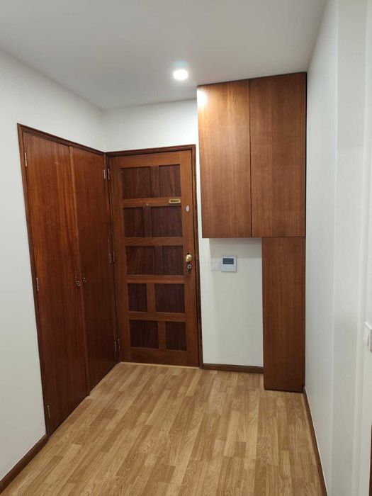 Arrenda-se apartamento T3 na Rua Dr. Francisco Duarte, Braga-S. Vitor