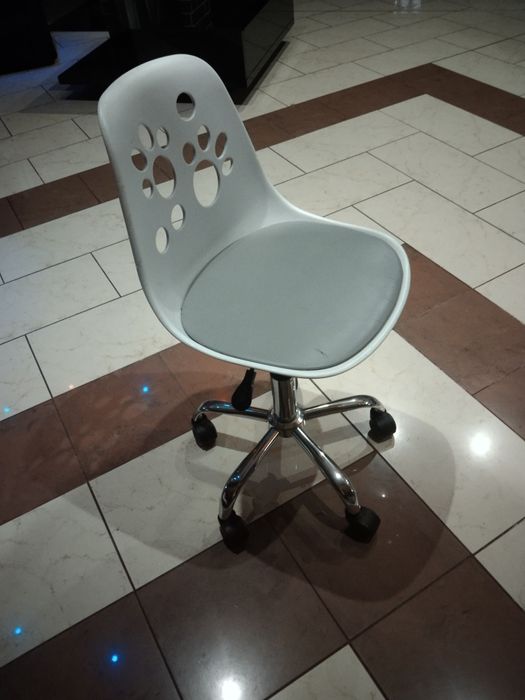 Krzesło obrotowe dla dzieci