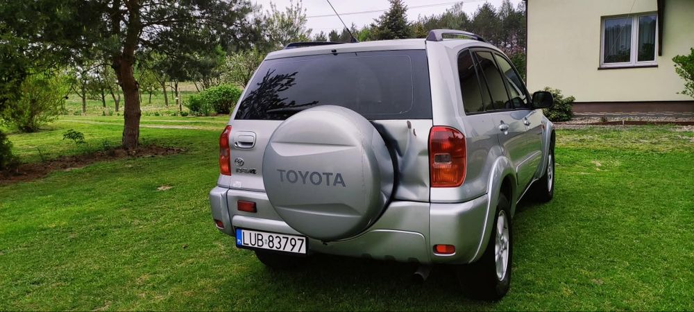 Toyota Rav4 2002r 2.0 D-4D