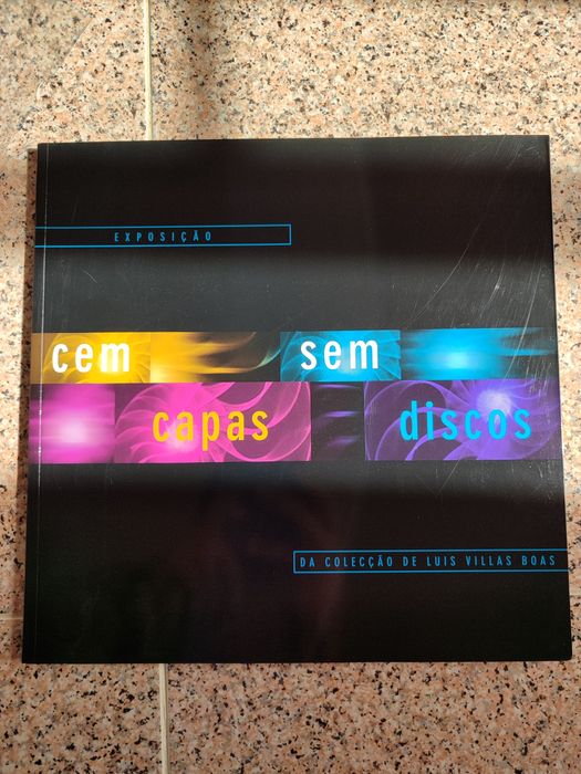 Vende-se livro Cem capas
