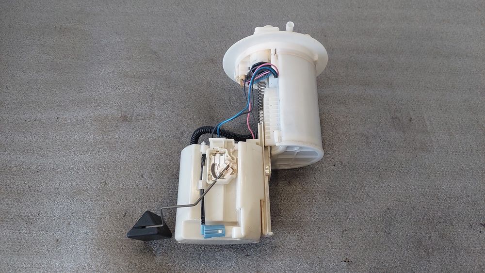 Bomba de combustível TOYOTA Prius Plus Hatchback (_W4_)