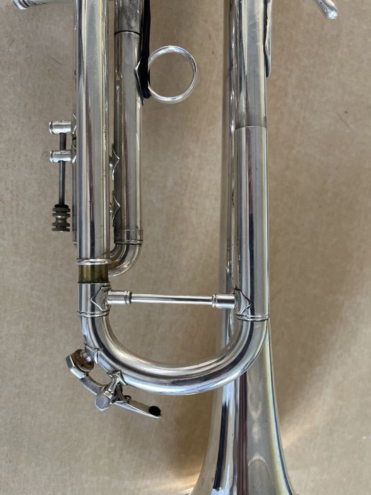 Trompete Bach Stradivarius 35 LR25 Silver Plus