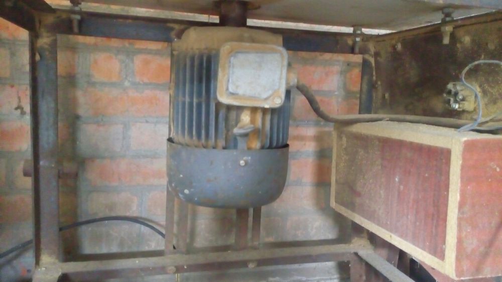 Фрезерный станок по дереву