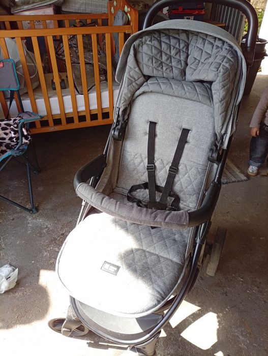 Carrinho bebé (3 em 1)