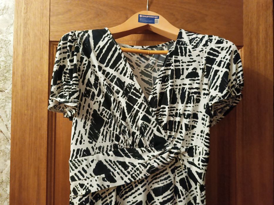 Продам сукню жіночу літню